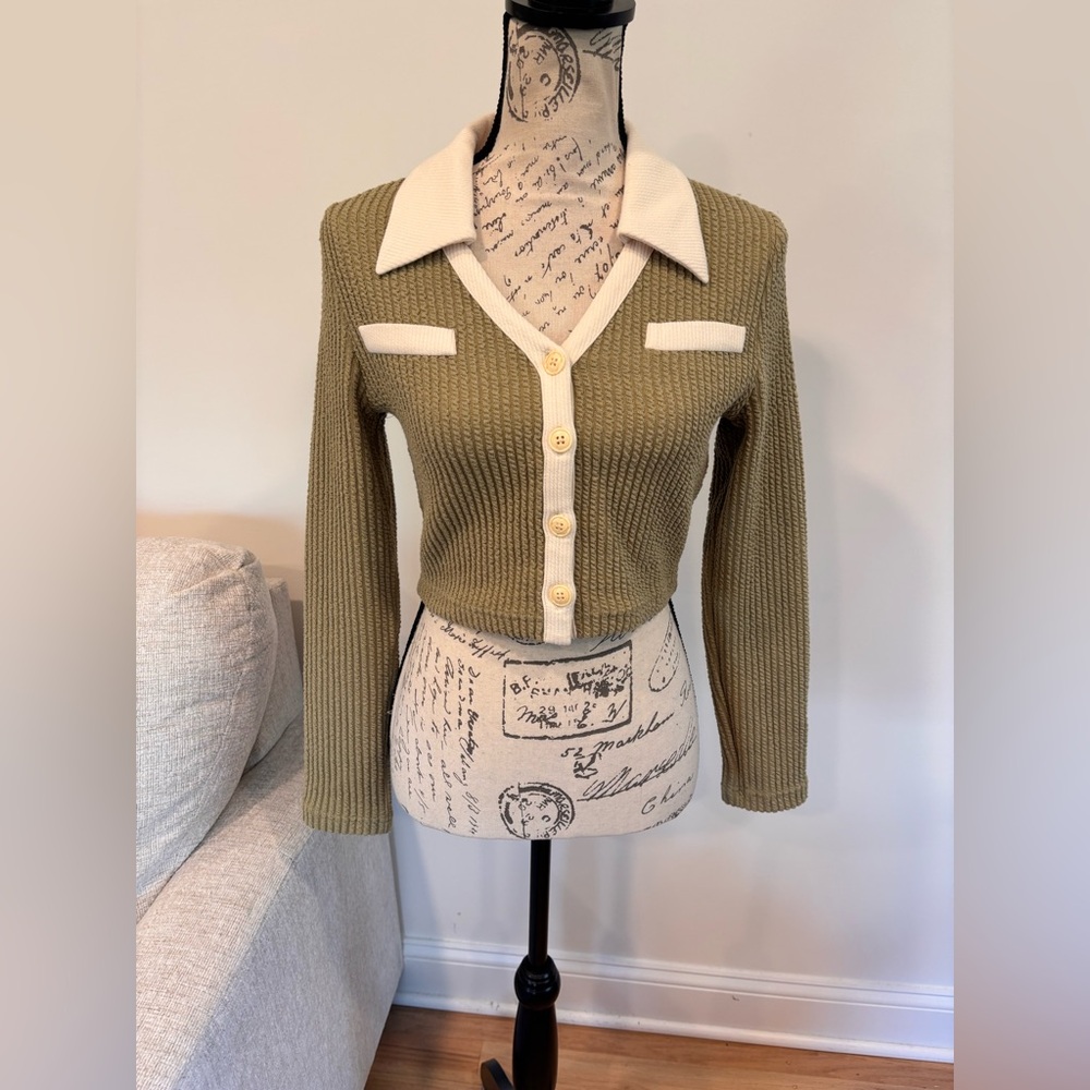 Petite Studio green and white waffle knit cropped cardigan size XS NWT
